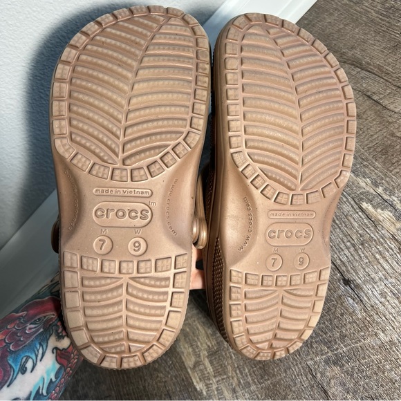 Crocs - Picture 2 of 4